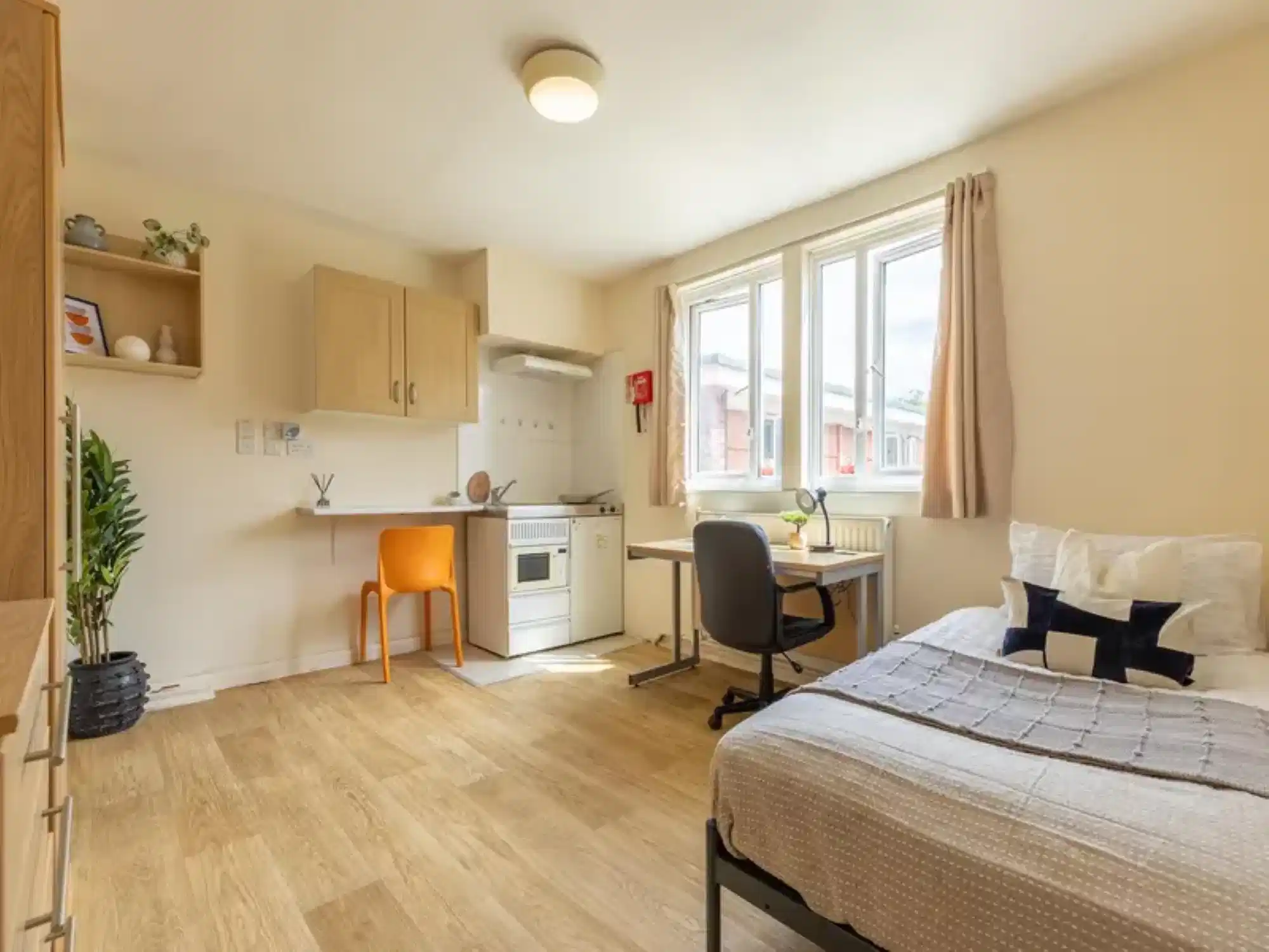 Brooke Hall, London image 32