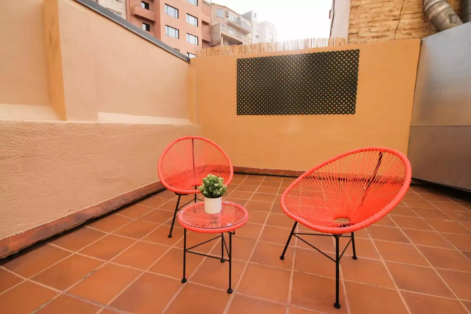 UNP 08006, Barcelona - Barcelona, Spain - Exterior