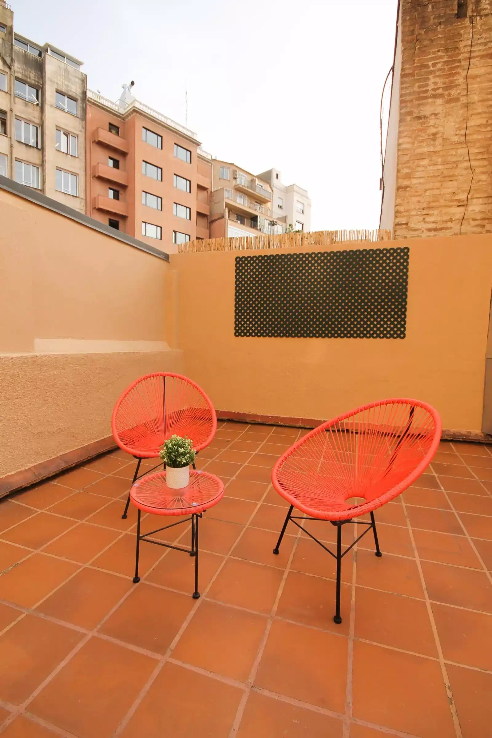 UNP 08006, Barcelona - Barcelona, Spain - Exterior