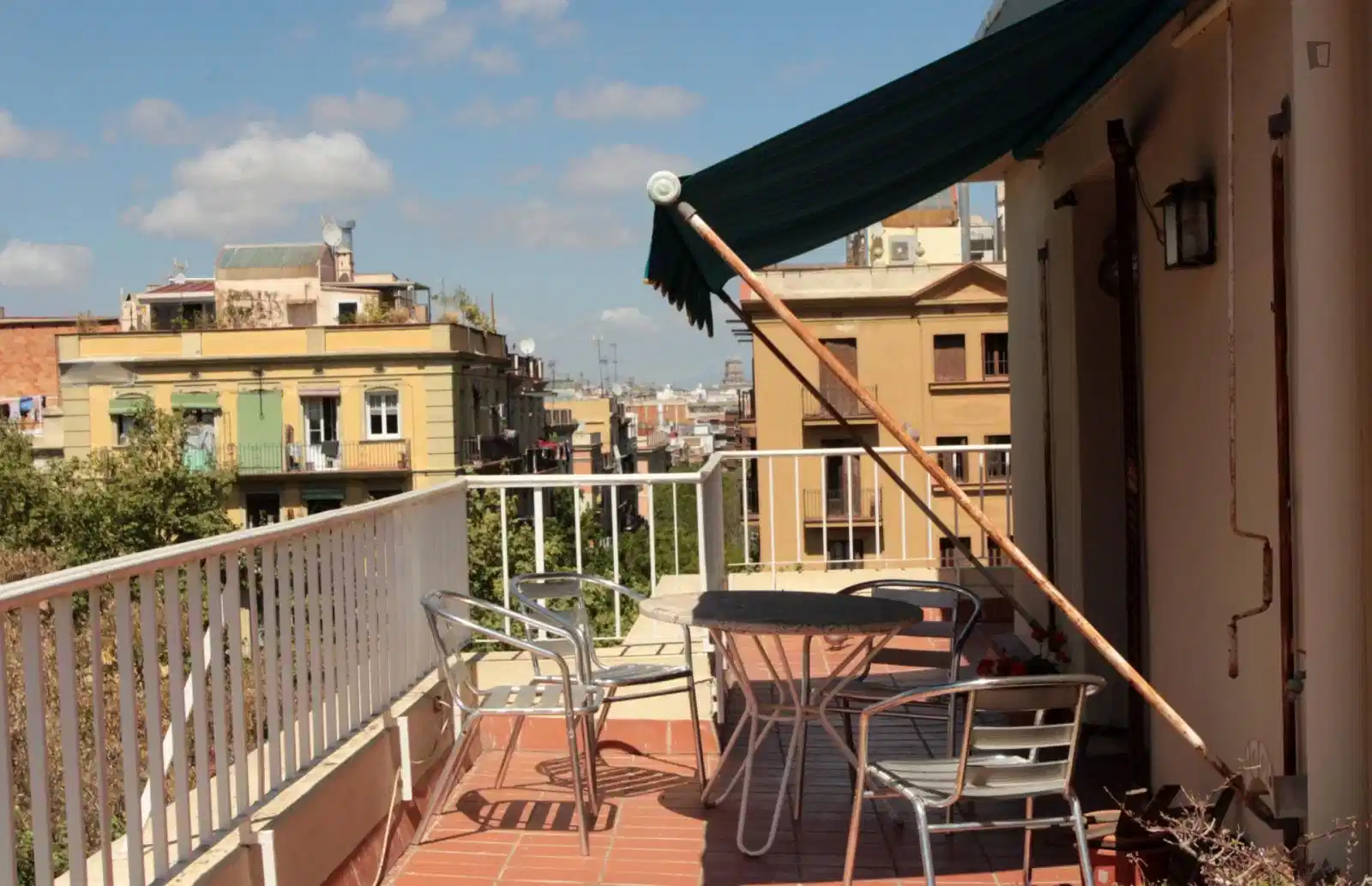 UNP 08004, Barcelona - Barcelona, Spain - Exterior