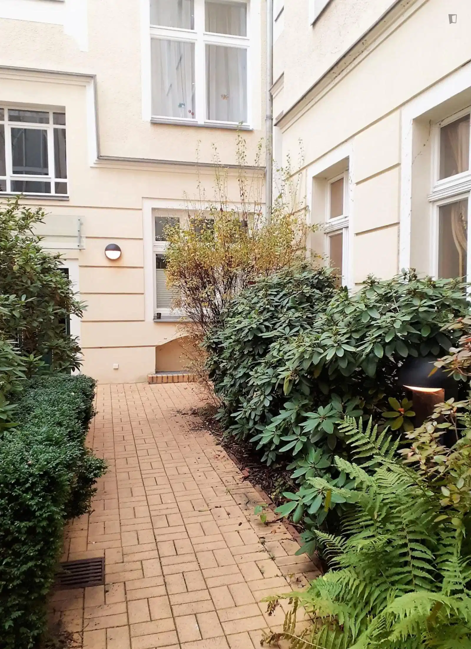 UNP 10627, Berlin - Berlin, Germany - Exterior