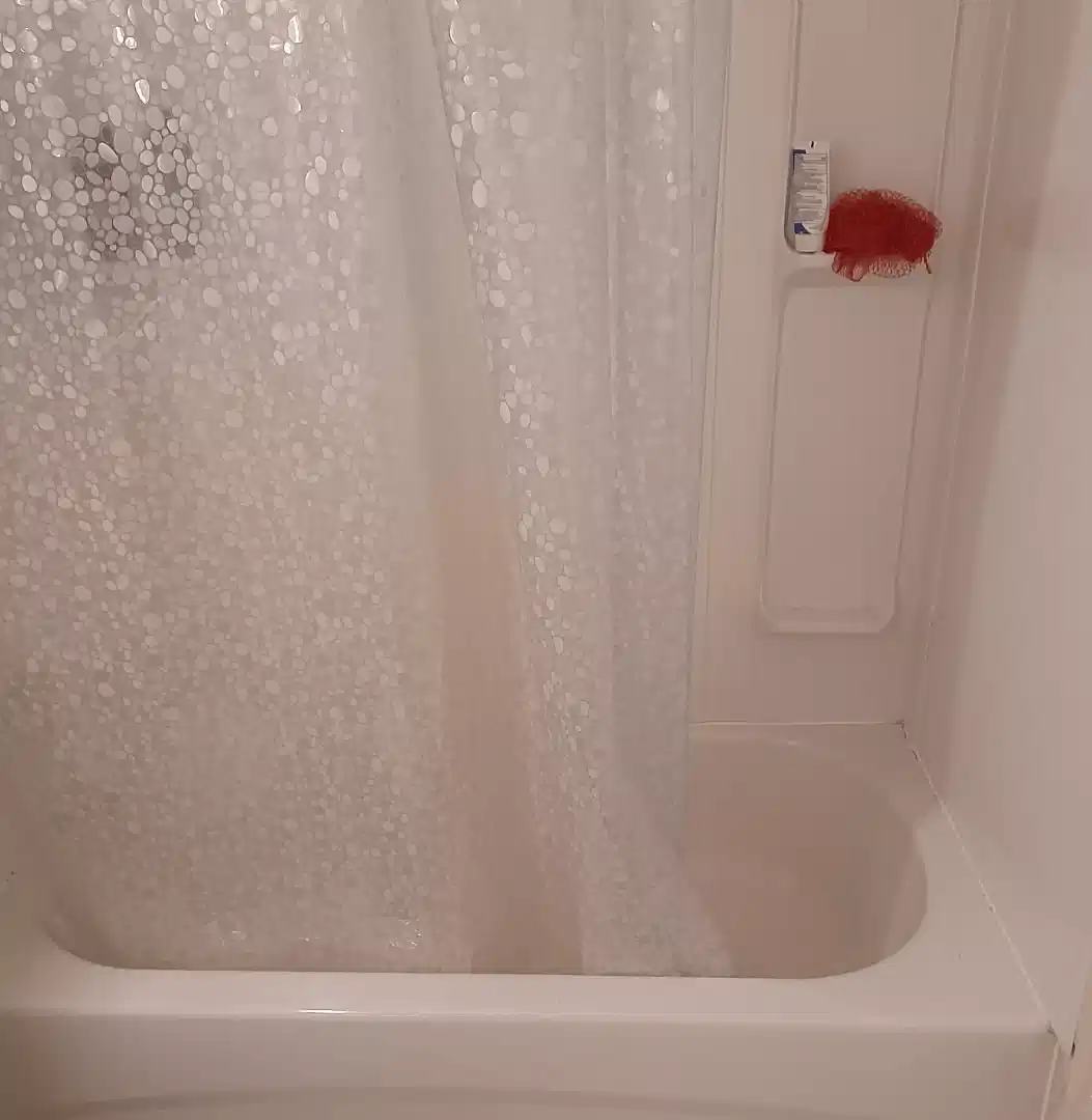 Amenities?w=400&h=260&fit=crop&q=40&auto=format&trim=auto