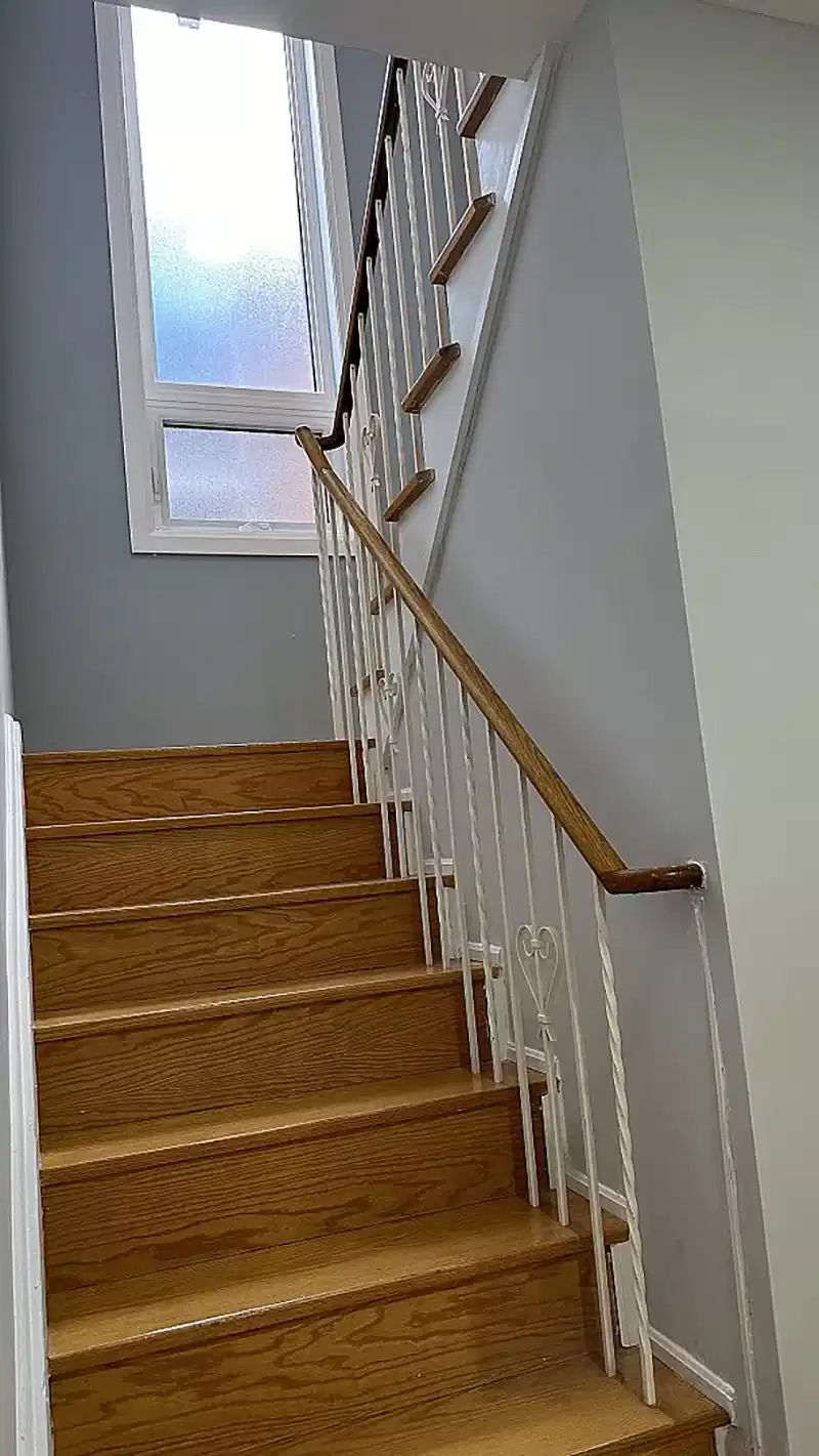 Bedroom?w=400&h=260&fit=crop&q=40&auto=format&trim=auto