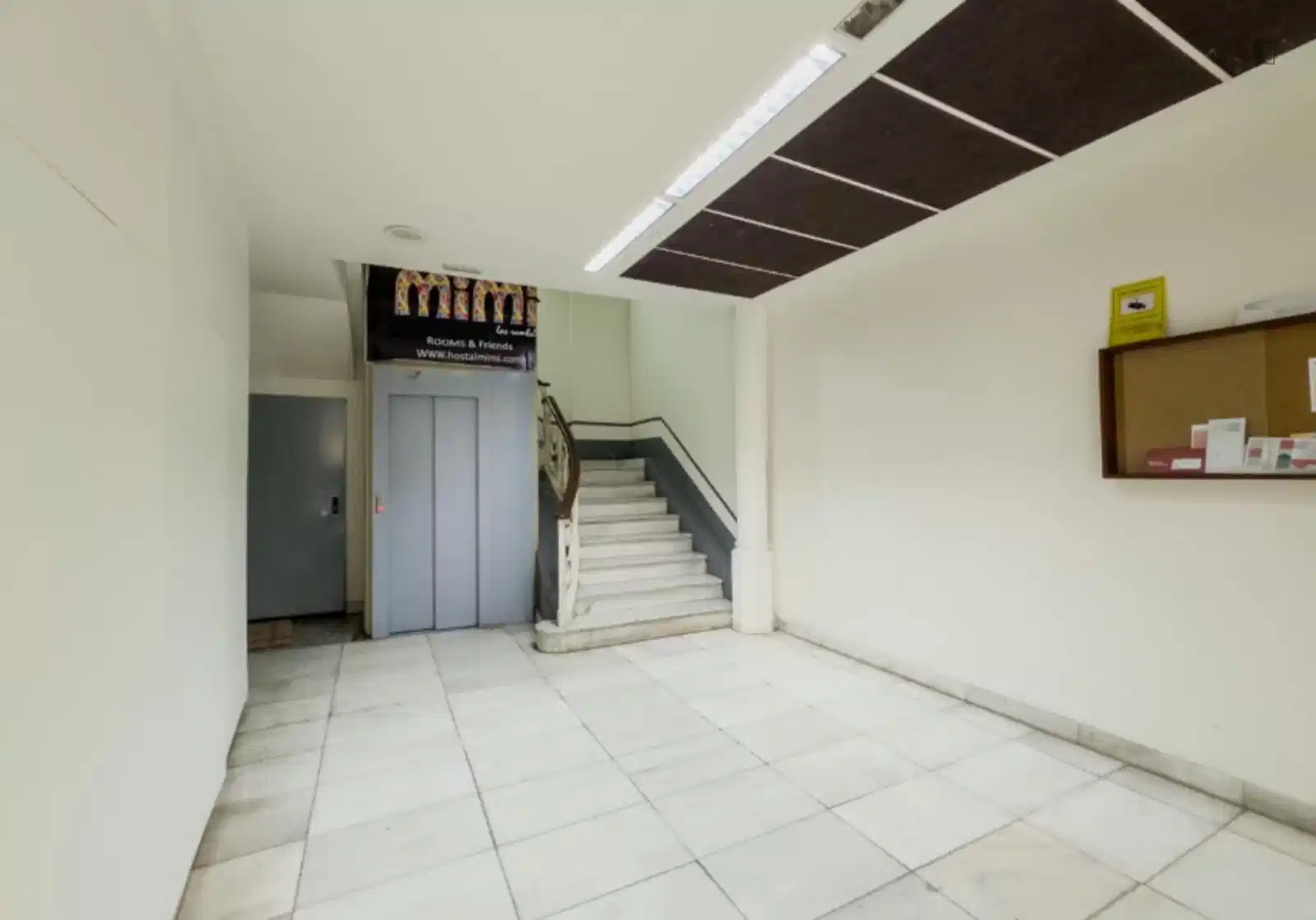 Room in 9 Bed 4 Bath - Bedroom?w=400&h=260&fit=crop&q=40&auto=format&trim=auto