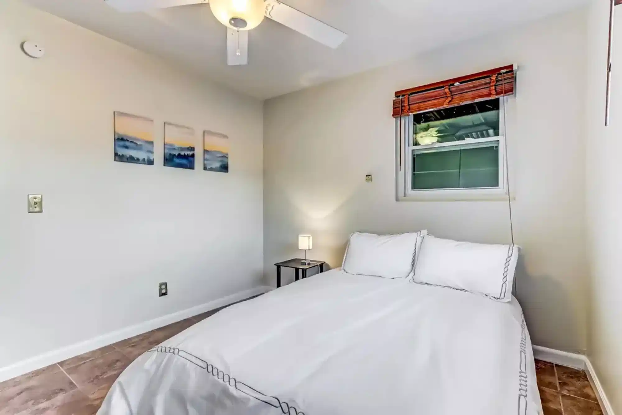 #10076: Room in 6 Bed 2 Bath - Bedroom?w=400&h=260&fit=crop&q=40&auto=format&trim=auto