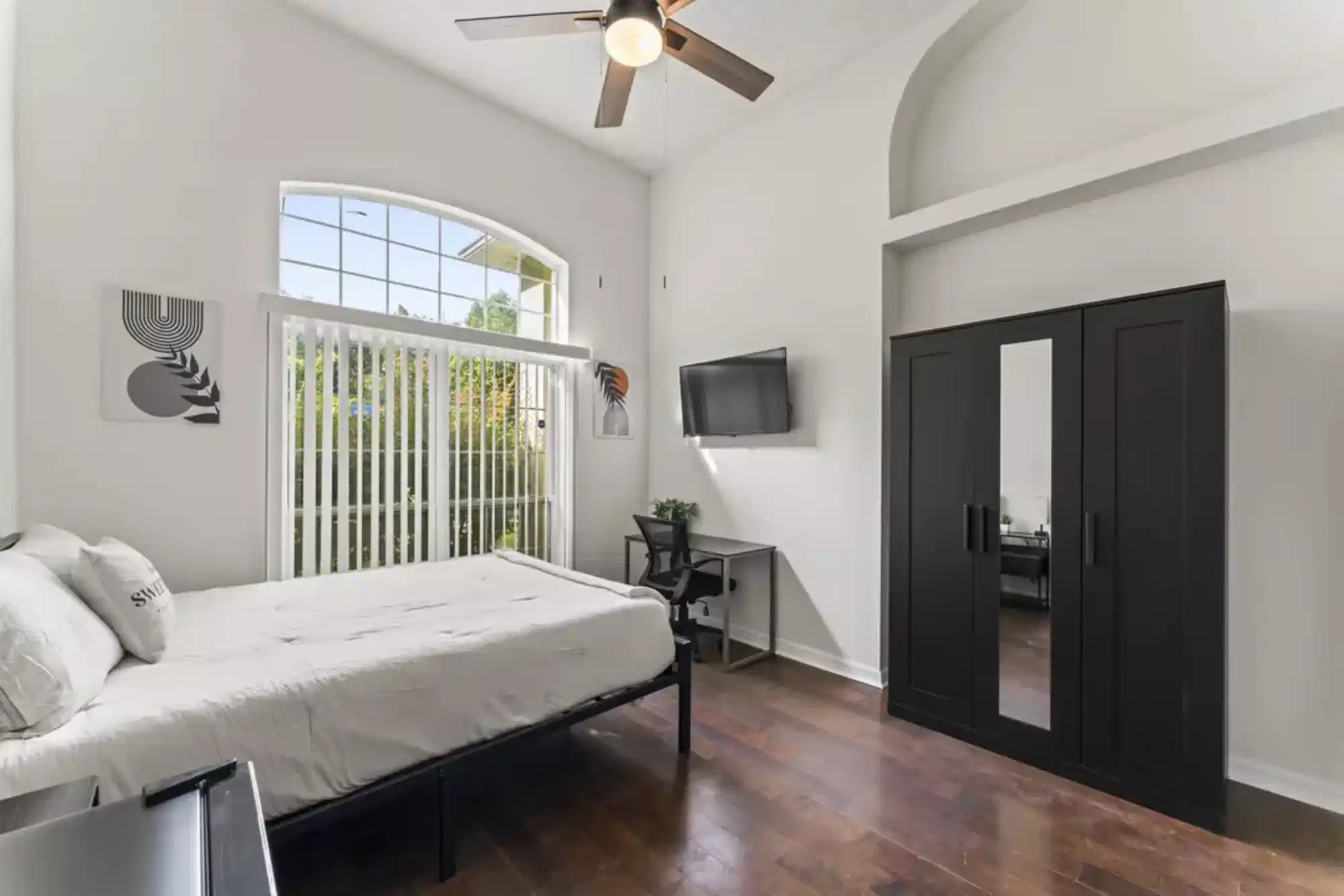 #11826: Room in 6 Bed 3 Bath - Kitchen?w=400&h=260&fit=crop&q=40&auto=format&trim=auto