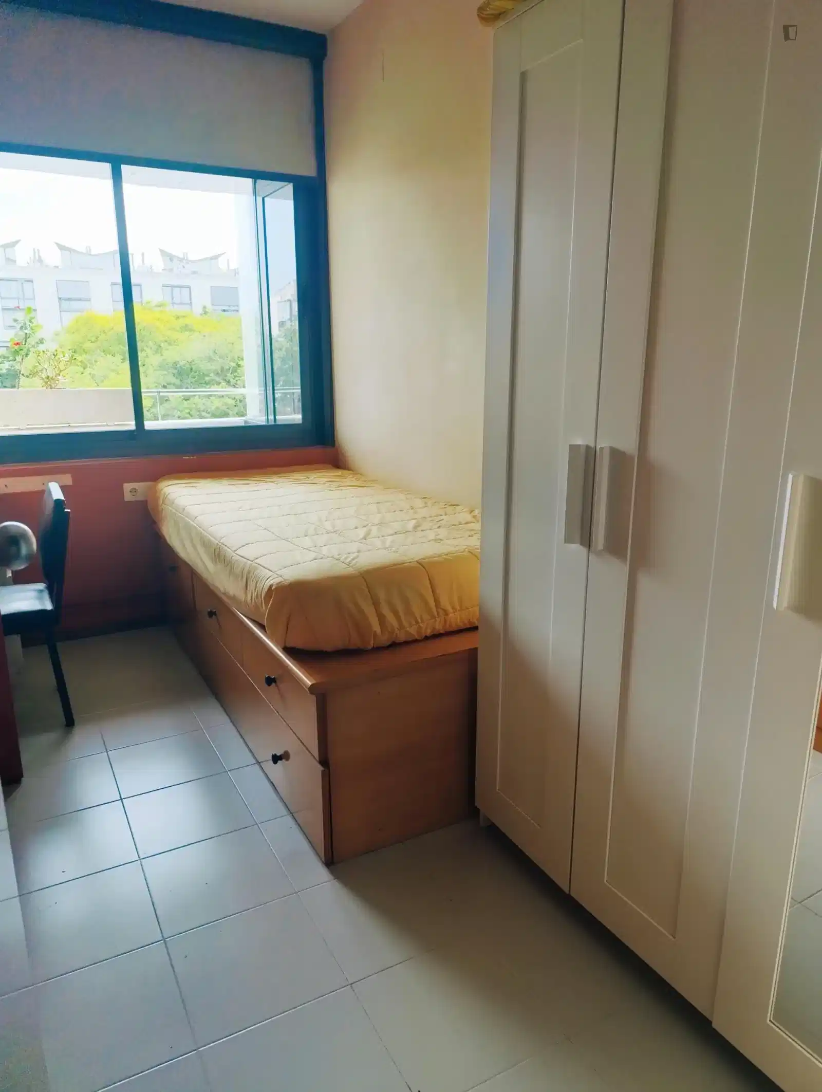 Room in 5 Bed 5 Bath - Bedroom?w=400&h=260&fit=crop&q=40&auto=format&trim=auto