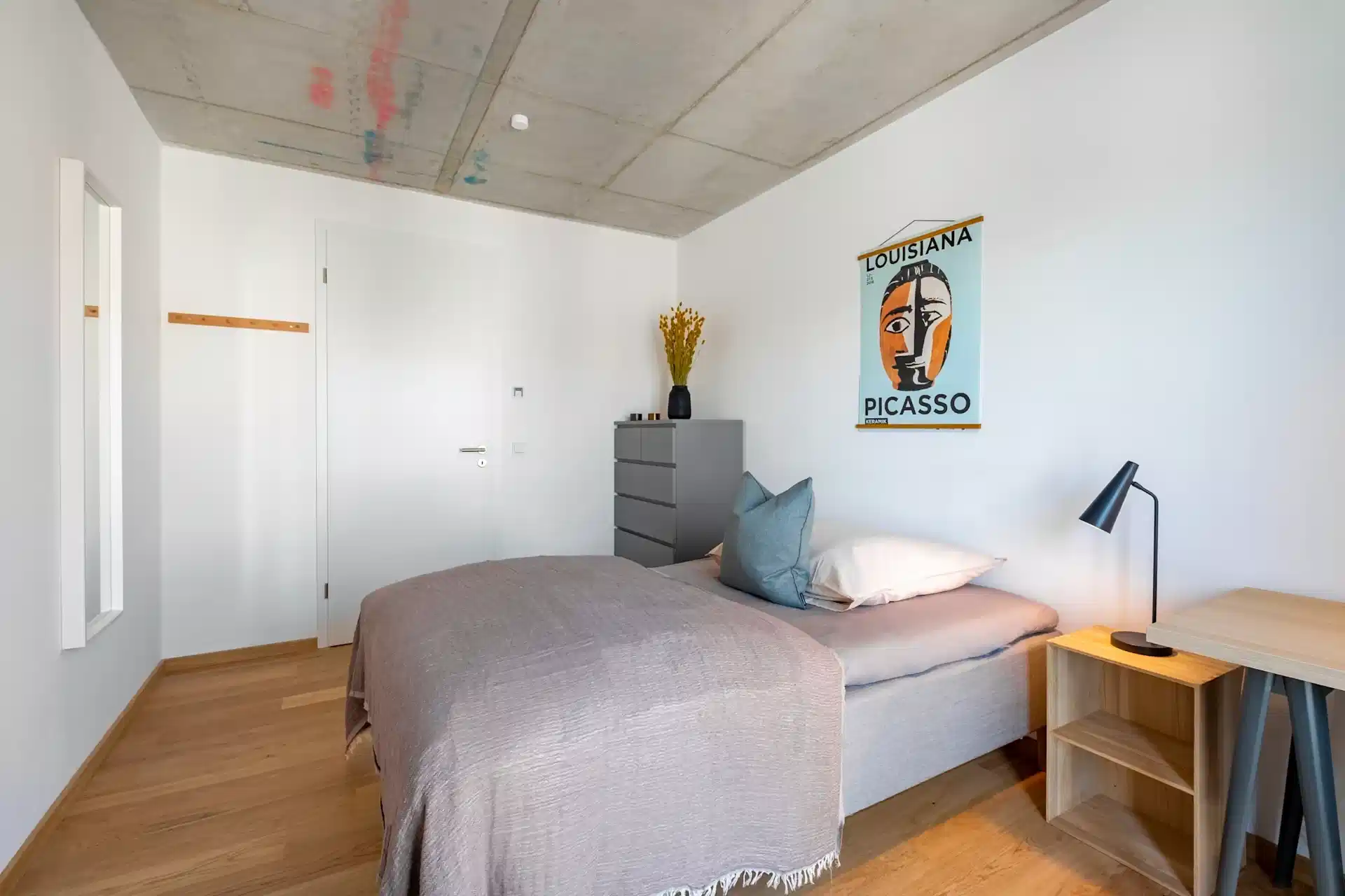Room in 4 Bedroom 2 Bathroom | Toy Factory 6 Standard+