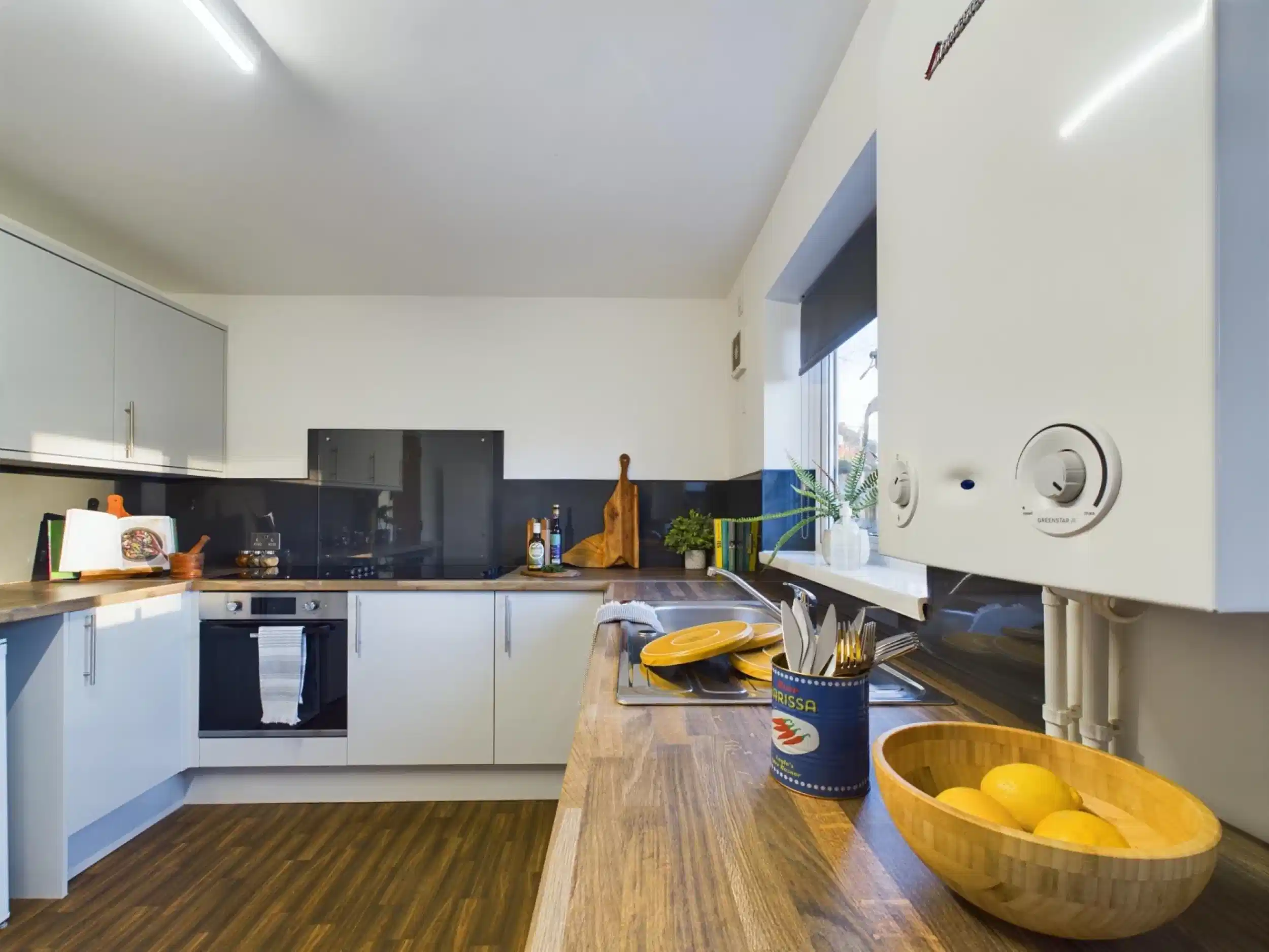 22 Brookside, Derby - Derby, England, United Kingdom - Kitchen