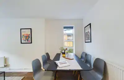 11 Brookside, Derby - Derby, England, United Kingdom - Amenities