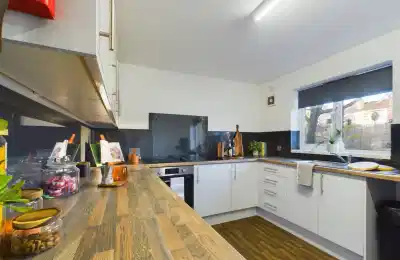 11 Brookside, Derby - Derby, England, United Kingdom - Kitchen