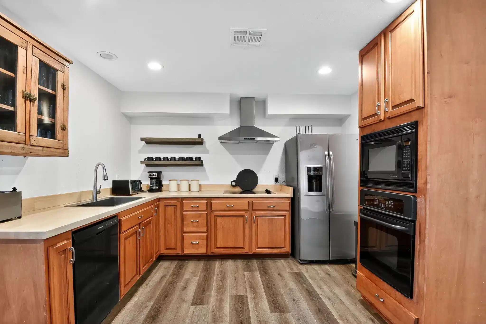 #70204: Room in 7 Bed 2 Bath - Kitchen?w=400&h=260&fit=crop&q=40&auto=format&trim=auto