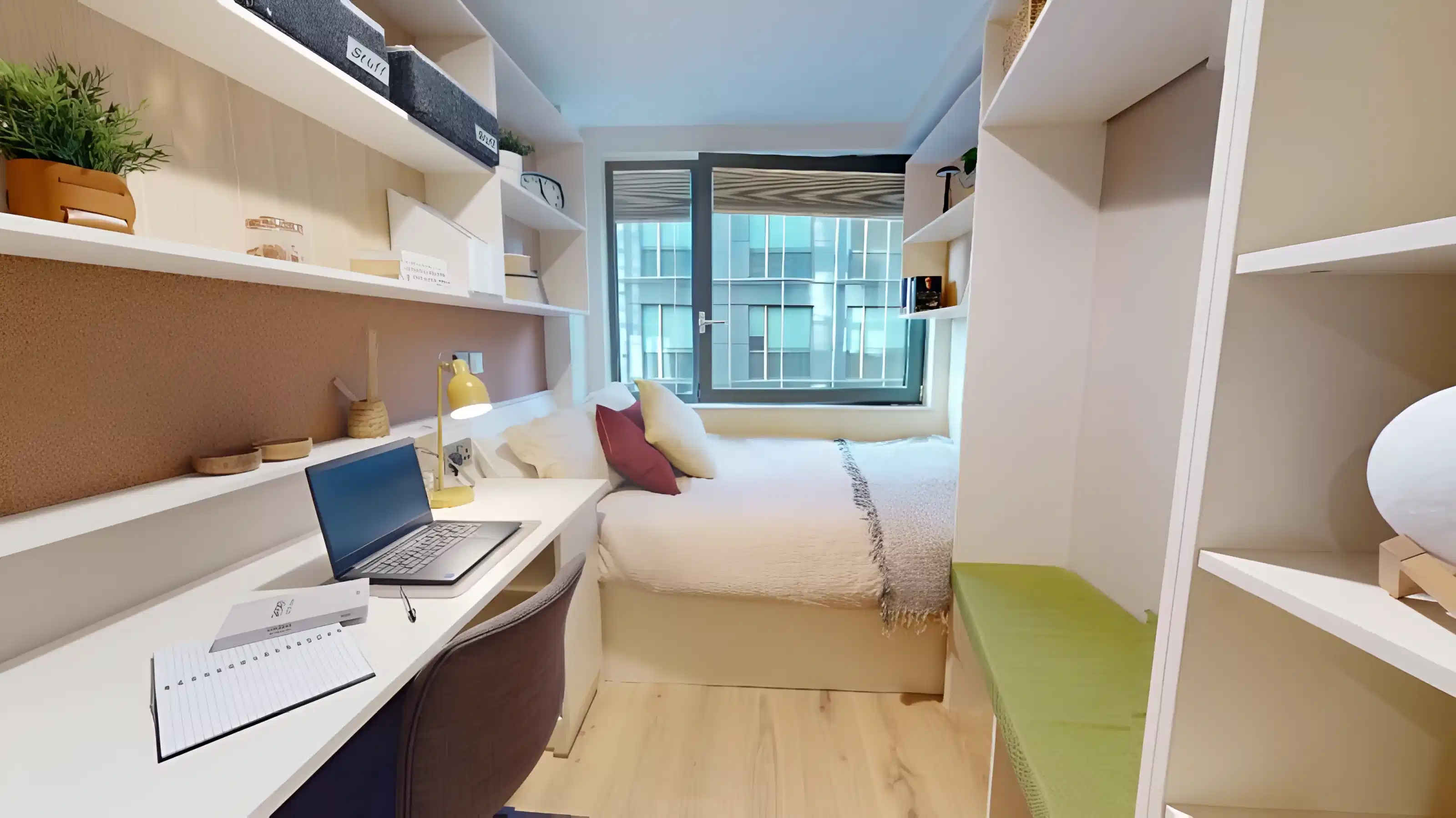 Bronze 2 Bed Apt Plus