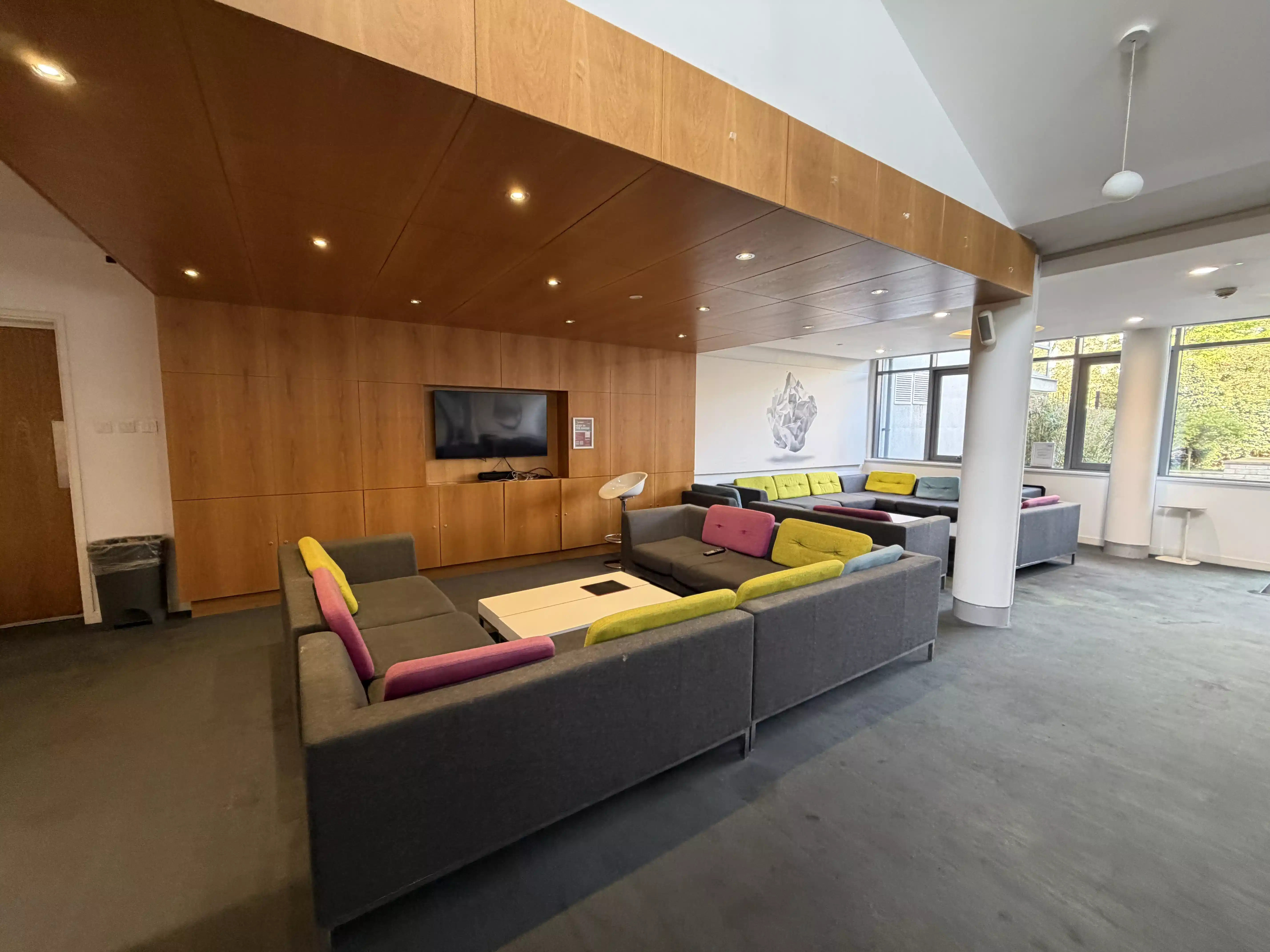 Griffon Studios, London image 15