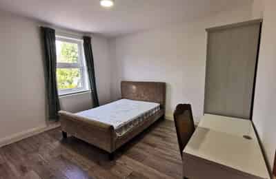 47 Stanger Road, London - London, England, United Kingdom - 6 Bedroom 5 Bathroom Apartment - Bedroom
