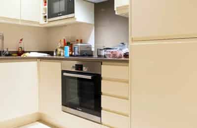 3 Bed Apartment - Kitchen?w=400&h=260&fit=crop&q=40&auto=format&trim=auto