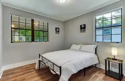 #10159: Room in 8 Bed 2 Bath - Bedroom?w=400&h=260&fit=crop&q=40&auto=format&trim=auto