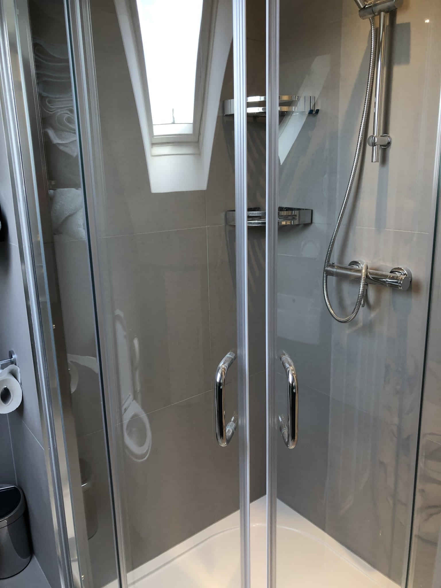 43 Horsley Road, London - London, England, United Kingdom - Bathroom