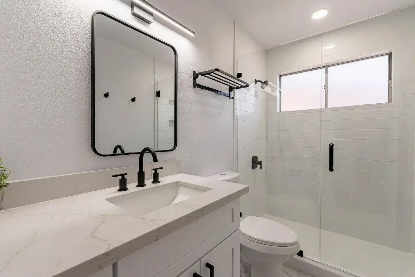 PDP 85051, Phoenix - Phoenix, Arizona, United States - #23491: Room in 6 Bed 2 Bath - Bathroom