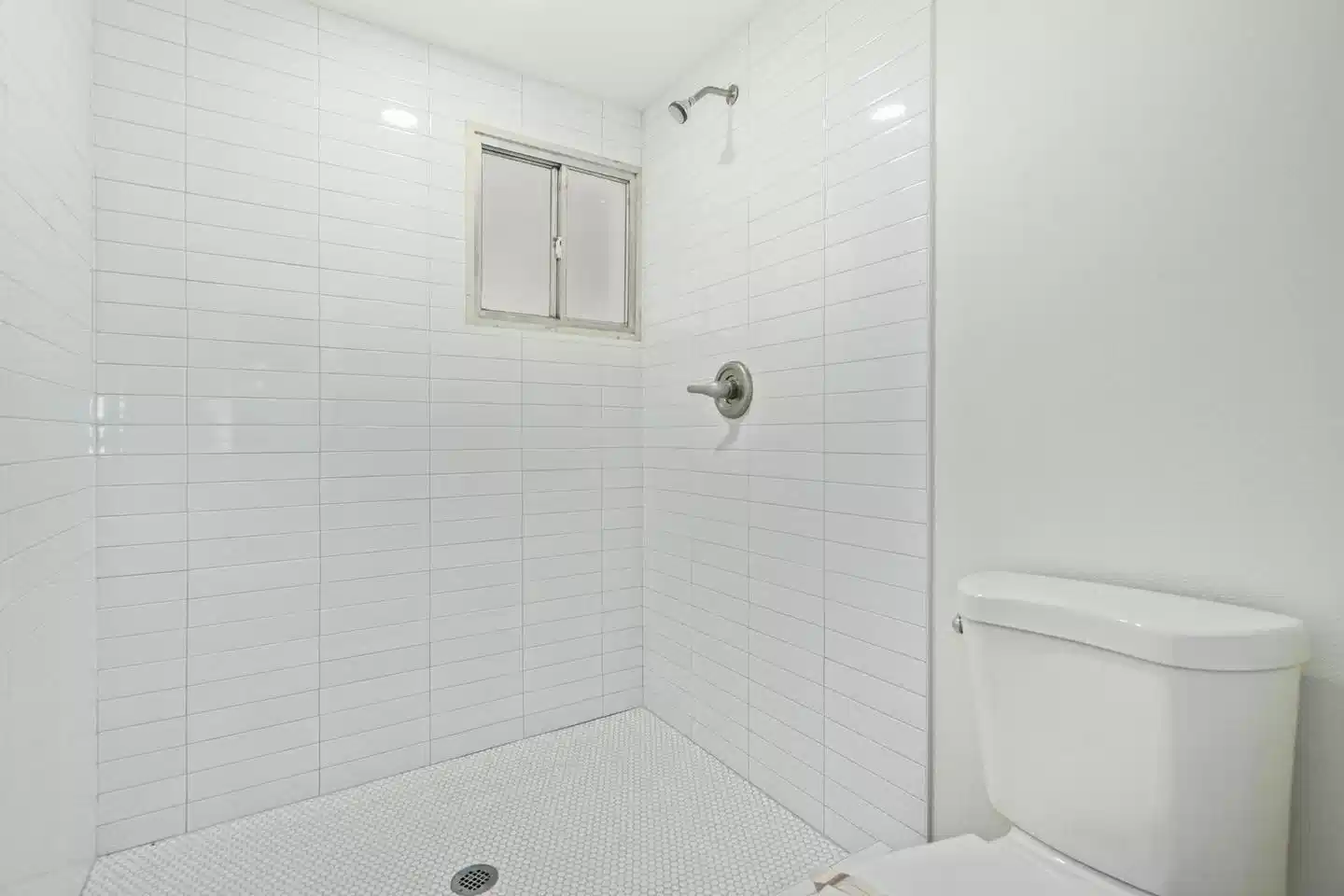 PDP 85033, Phoenix - Phoenix, Arizona, United States - #12777: Room in 8 Bed 3 Bath - Bathroom