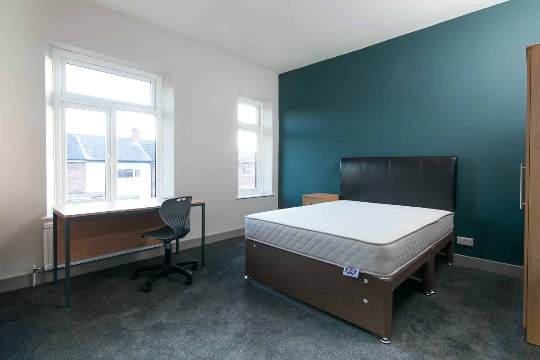 Coulston Road LA1, Lancaster - Lancaster, England, United Kingdom - 7 Bedroom 2 Bathroom Apartment - Bedroom