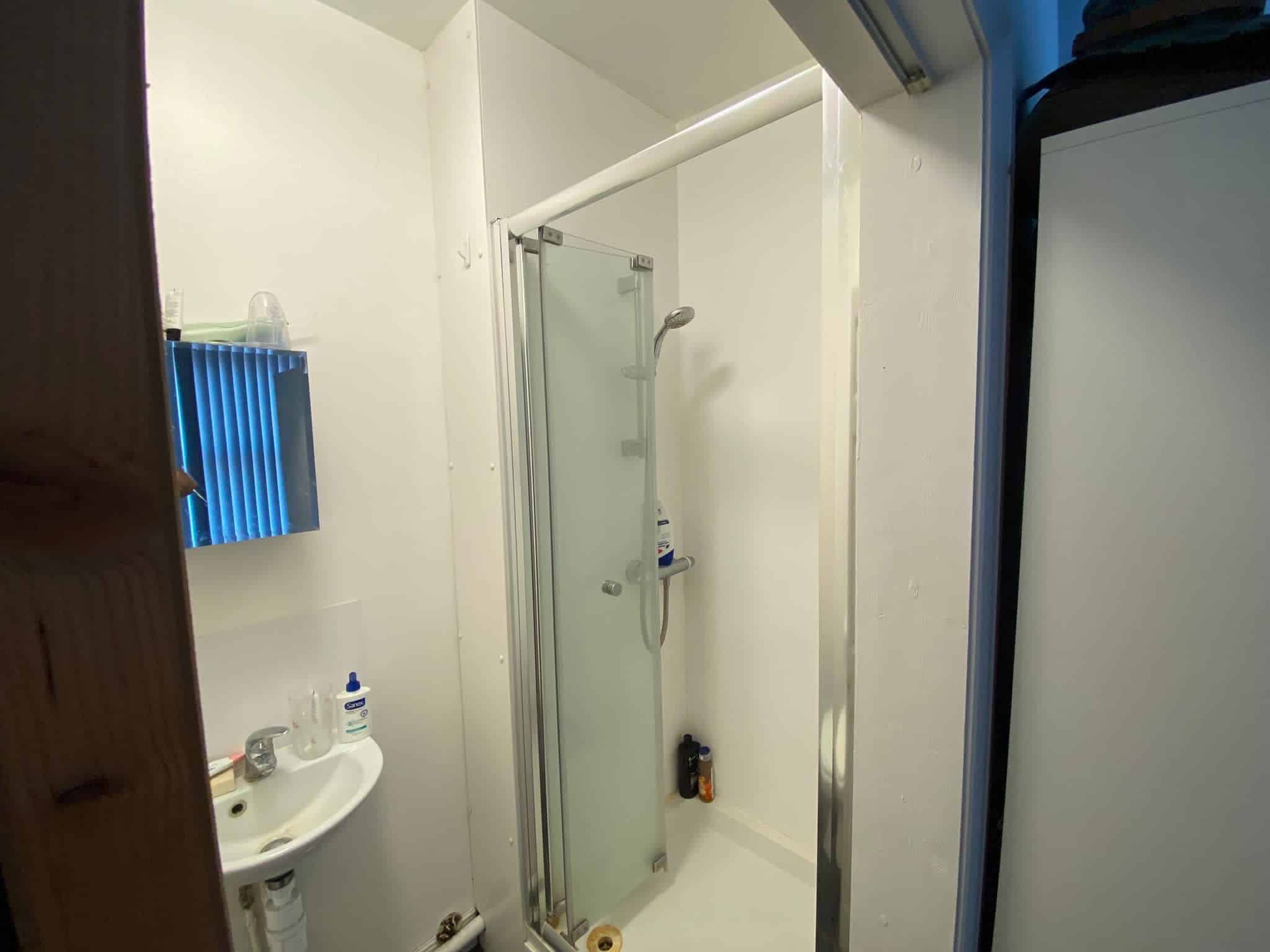 154a Avonvale Road, Bristol - Bristol, England, United Kingdom - Bathroom