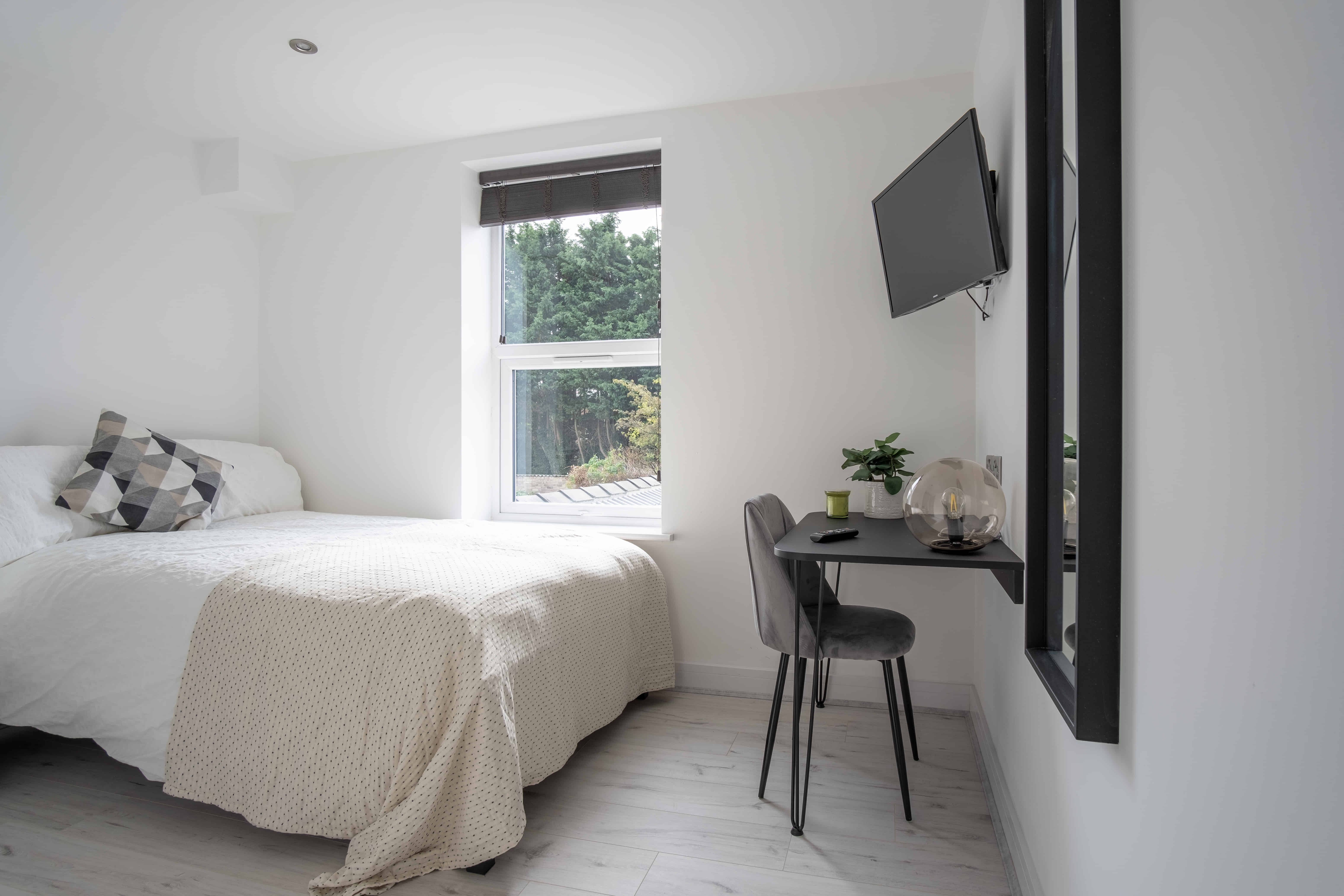 Amenities?w=400&h=260&fit=crop&q=40&auto=format&trim=auto