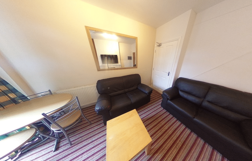 Bedroom?w=400&h=260&fit=crop&q=40&auto=format&trim=auto