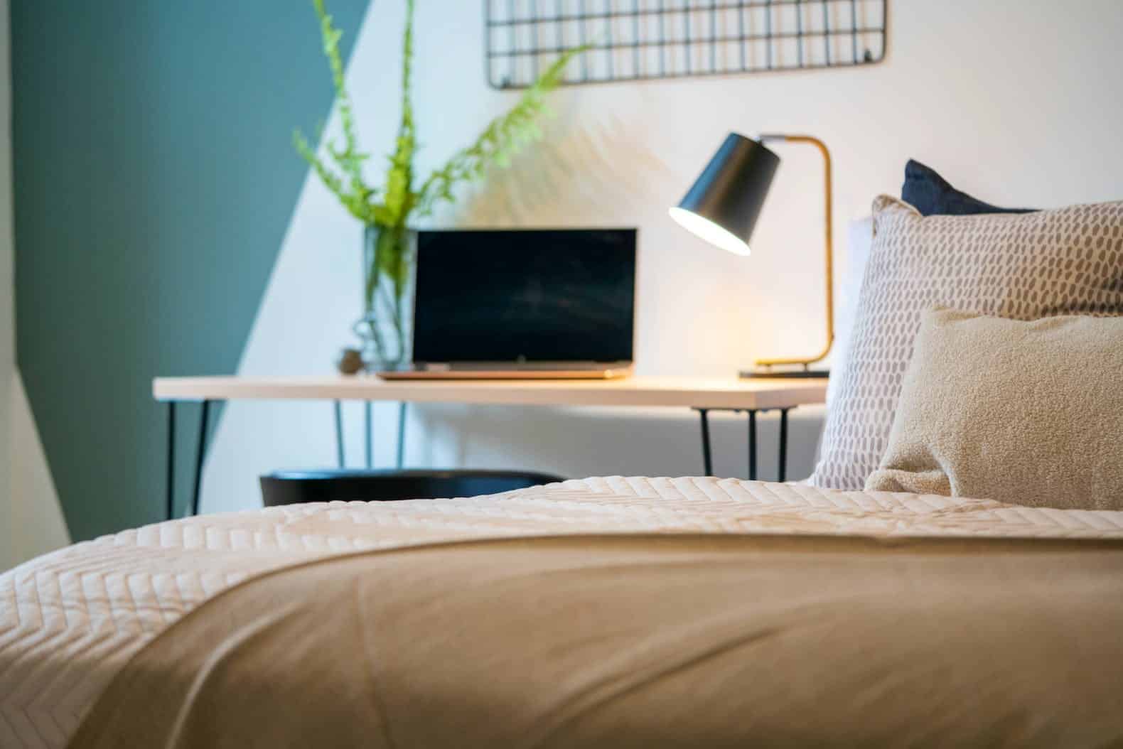 Amenities?w=400&h=260&fit=crop&q=40&auto=format&trim=auto