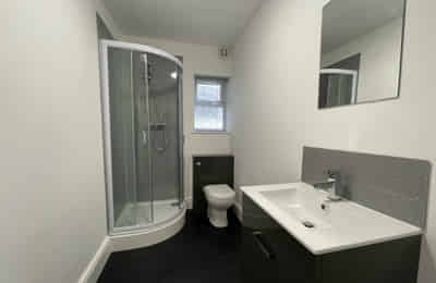20 C Portland Street, Lincoln - Lincoln, England, United Kingdom - Bathroom