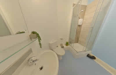 214 West Parade, Lincoln - Lincoln, England, United Kingdom - Bathroom