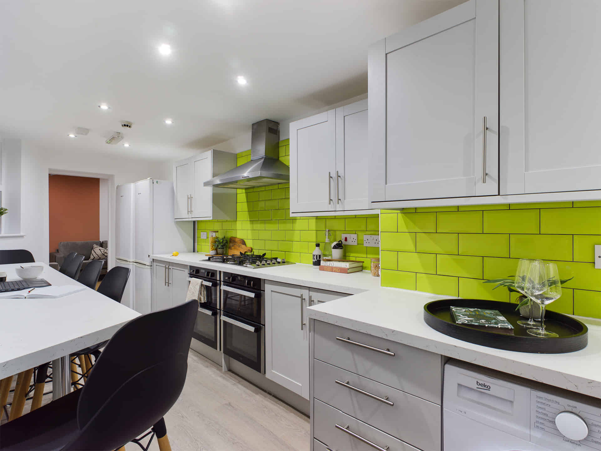 213 Smithdown Road, Liverpool - Liverpool, England, United Kingdom - Kitchen