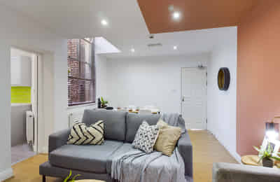 Amenities?w=400&h=260&fit=crop&q=40&auto=format&trim=auto