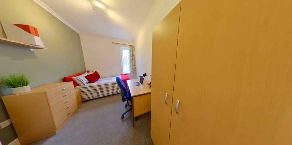 Kitchen?w=400&h=260&fit=crop&q=40&auto=format&trim=auto