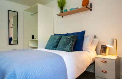 43 Monks Road, Lincoln - Lincoln, England, United Kingdom - 6 Bedroom 6 Bathroom Apartment - Bedroom