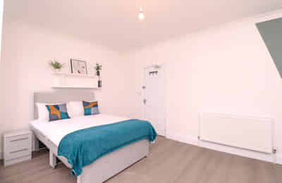 99 Monks Road, Lincoln - Lincoln, England, United Kingdom - Bedroom