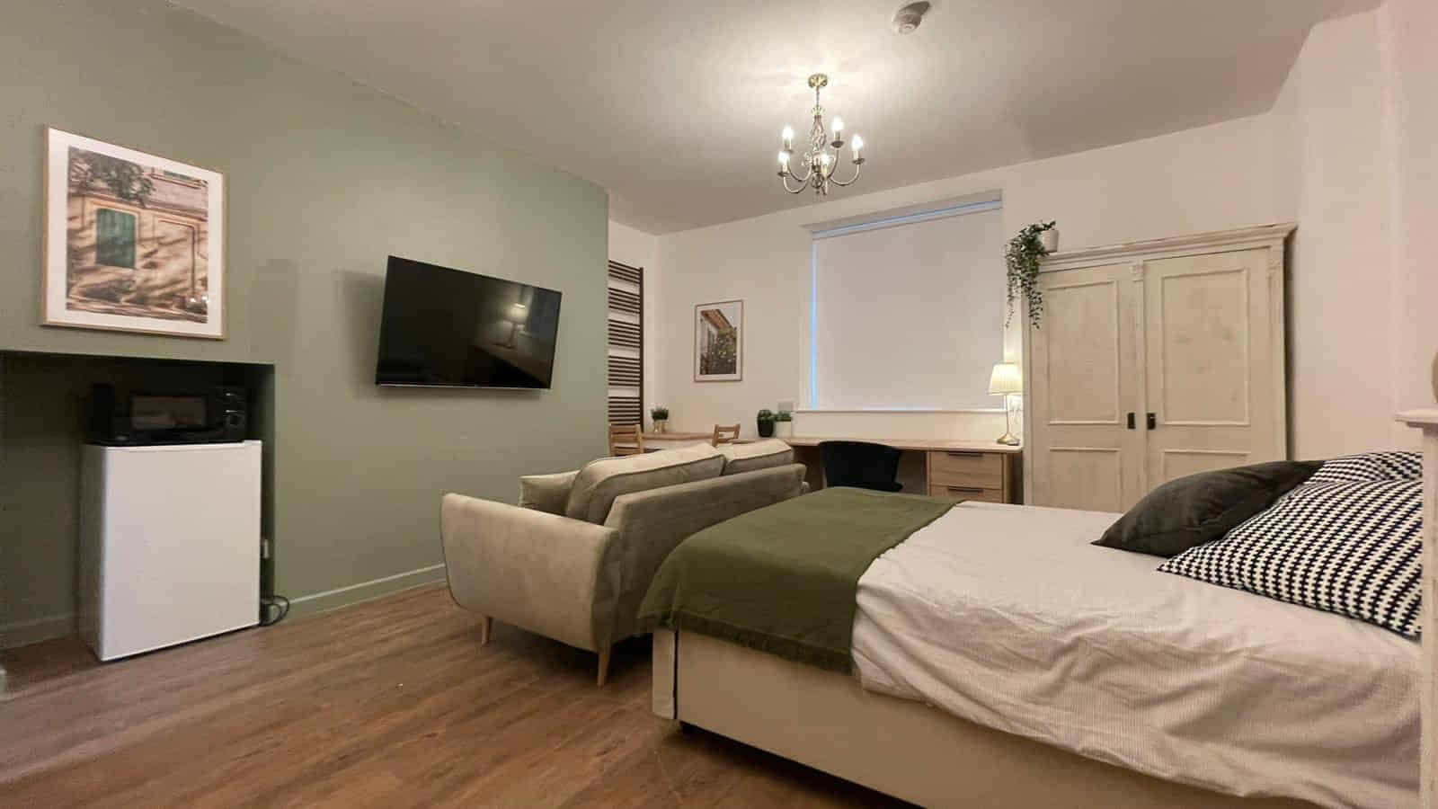 30 Flat 3 Princes Road, Liverpool - Liverpool, England, United Kingdom - Bedroom