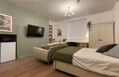 30 Flat 3 Princes Road, Liverpool - Liverpool, England, United Kingdom - Bedroom