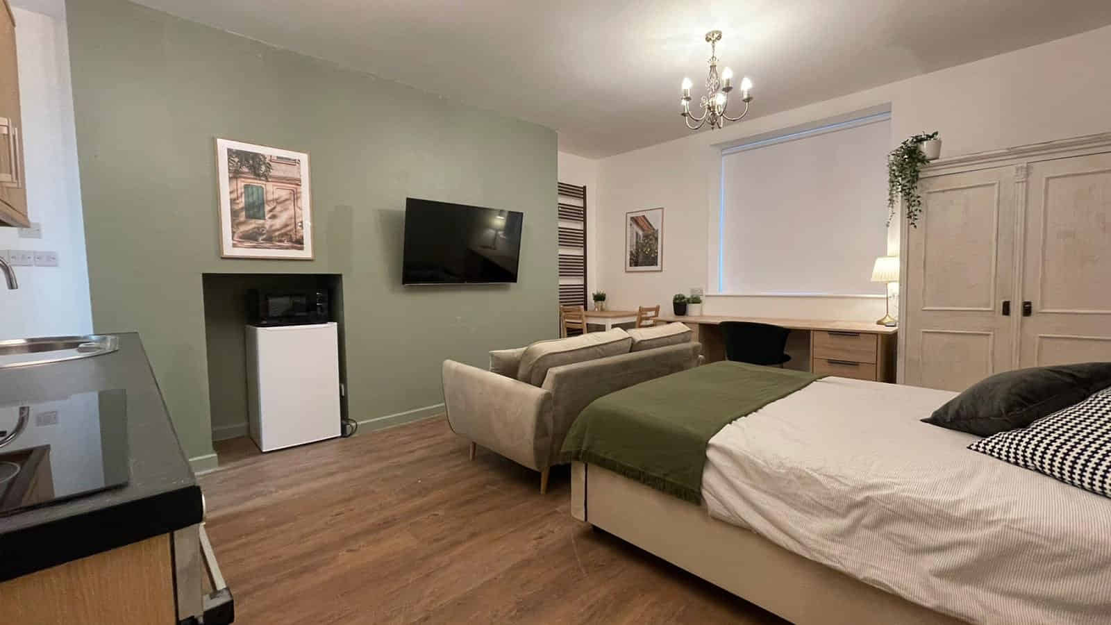 30 Flat 3 Princes Road, Liverpool - Liverpool, England, United Kingdom - Bedroom