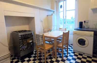 Room A Flat 4 Kensington Mall, London - London, England, United Kingdom - 4 Bedroom Apartrment - Amenities
