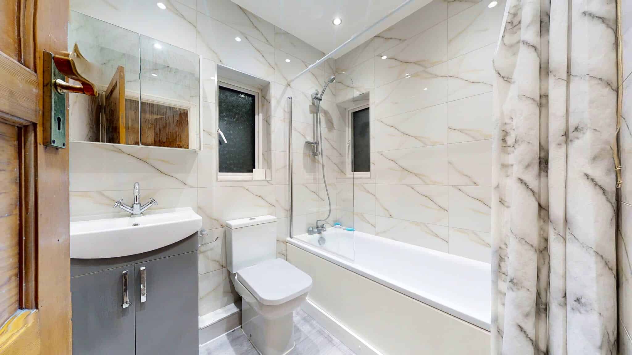 80 Iveagh Avenue, London - London, England, United Kingdom - 5 Bedroom 2 Bathroom Apartment - Bathroom