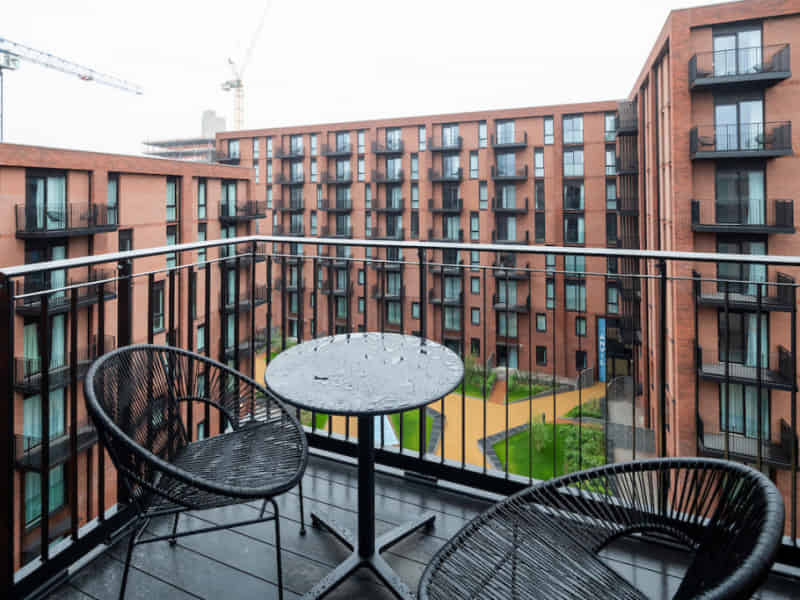 3 Bedrooms Property in Salford, Manchester - Manchester, England, United Kingdom - Amenities