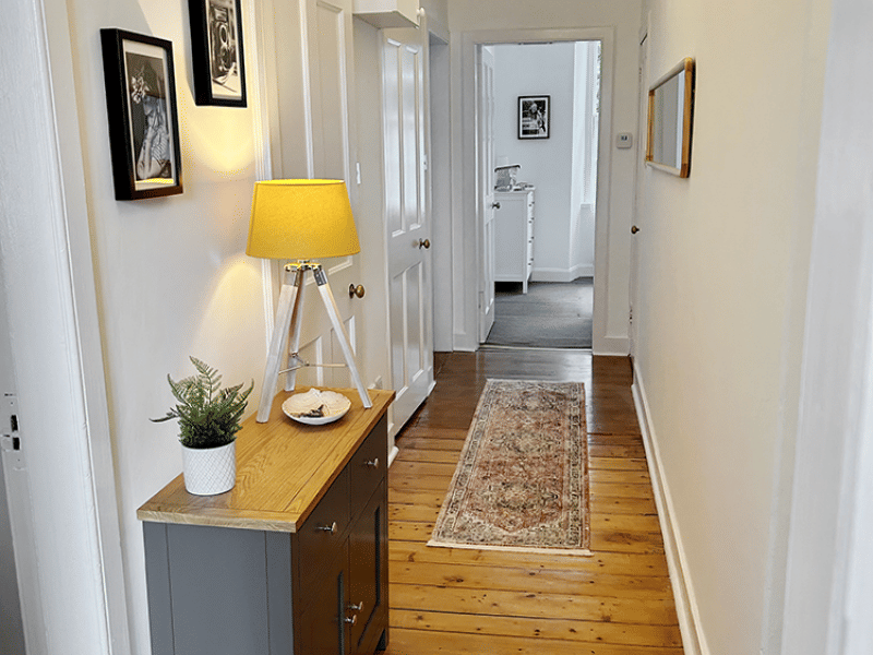 Kitchen?w=400&h=260&fit=crop&q=40&auto=format&trim=auto