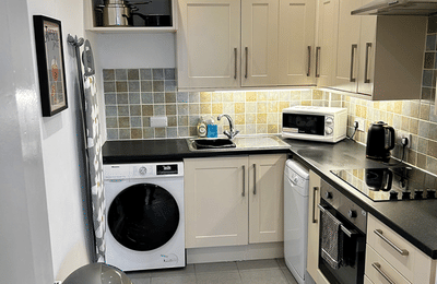 2 Bedrooms Property City of Edinburgh EH3 6NX, Edinburgh - Edinburgh, Scotland, United Kingdom - Kitchen