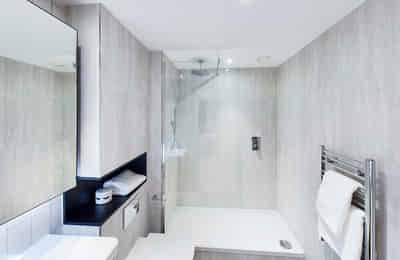 2 Bedrooms Property Manchester, Manchester - Manchester, England, United Kingdom - Bathroom
