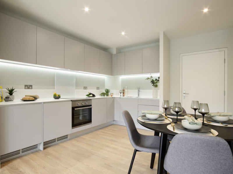 3 Bedroom Apartment, London - London, England, United Kingdom - Kitchen