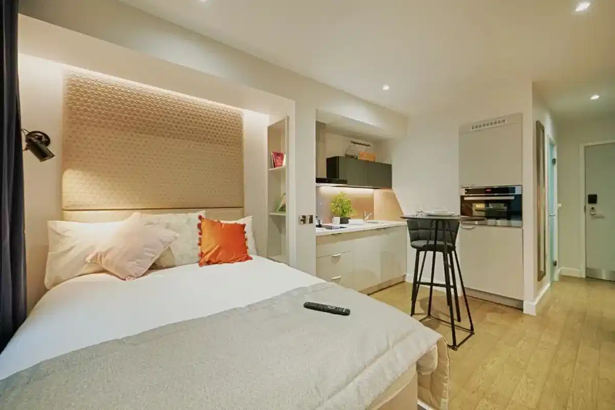 Platinum Studio Floor One