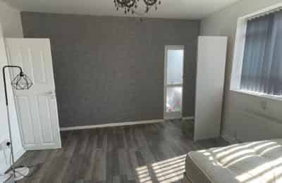 Telford Terrace, London - London, England, United Kingdom - 4 Bedroom 1 Bathroom Apartment - Bedroom