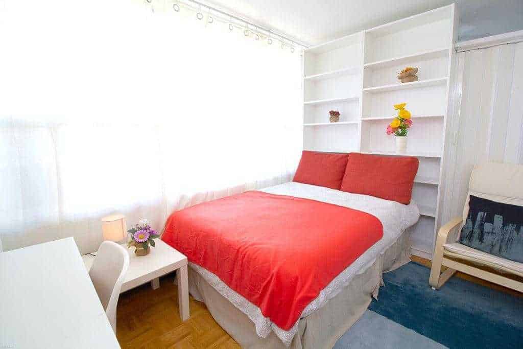 Amenities?w=400&h=260&fit=crop&q=40&auto=format&trim=auto