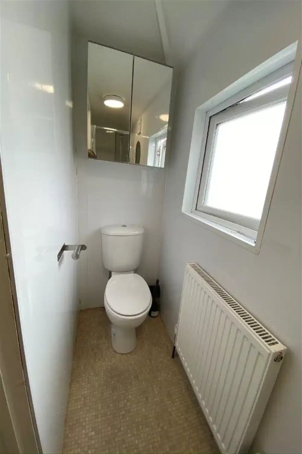 106a High Rd, Nottingham - Nottingham, England, United Kingdom - Bathroom